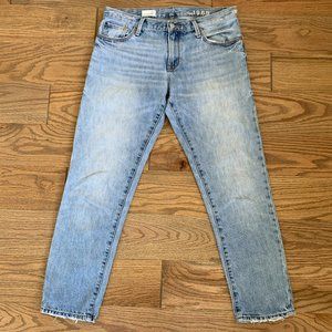 GAP Sexy Boyfriend Jeans Cropped 27R Distressed